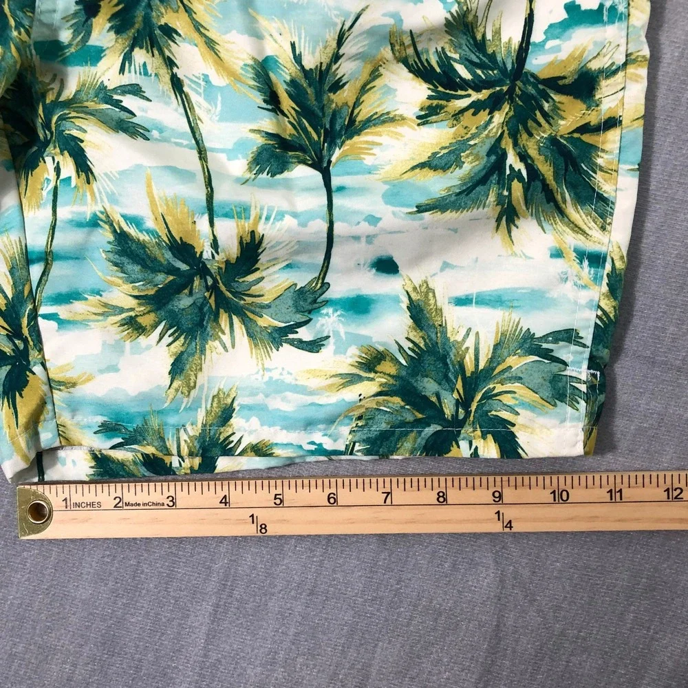 Old Navy Swim Trunks Mens Medium Green Palm Tree Tropical Board Shorts Beachwear